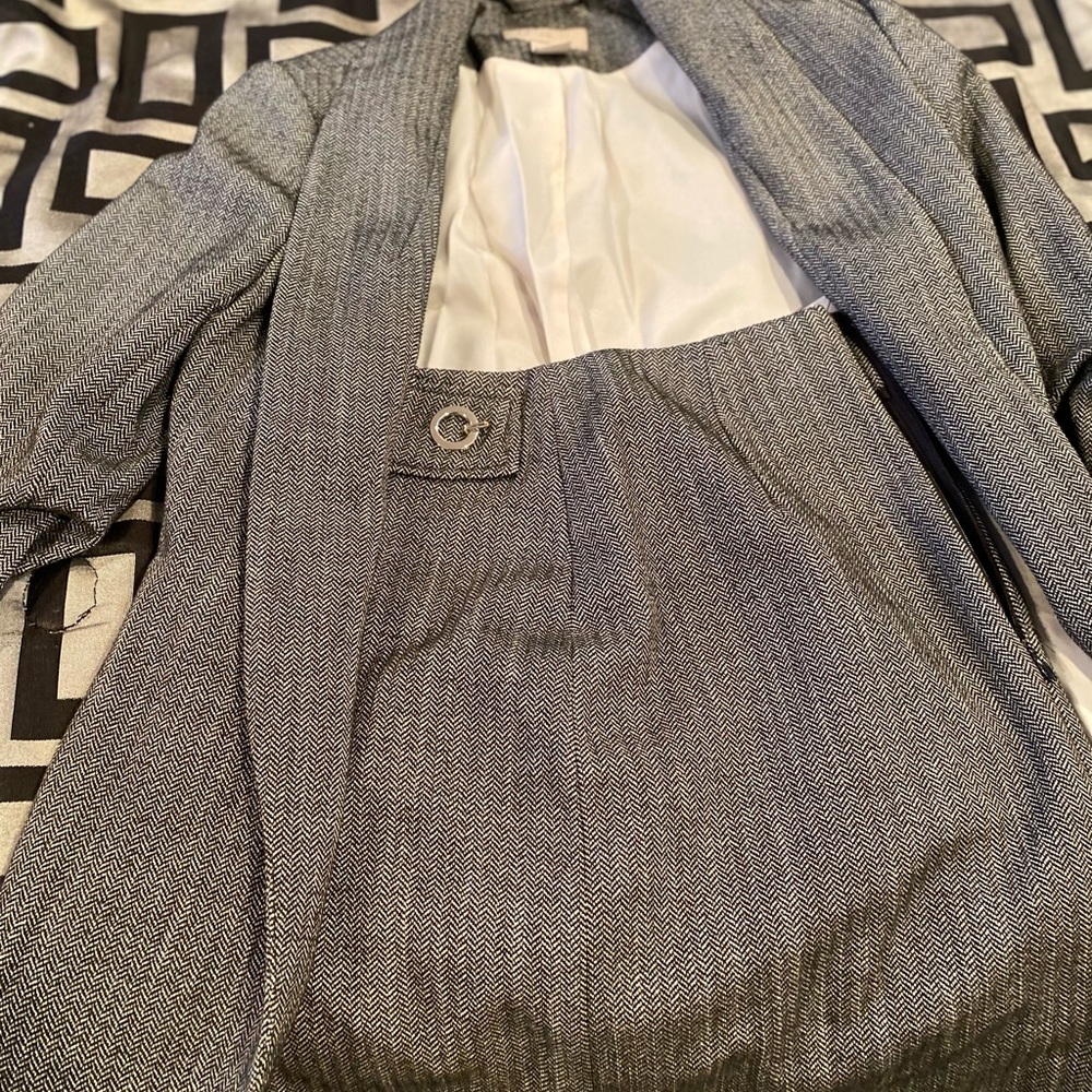 Women’s suit